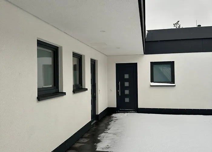 Ap 4 - Living Apartment Houses