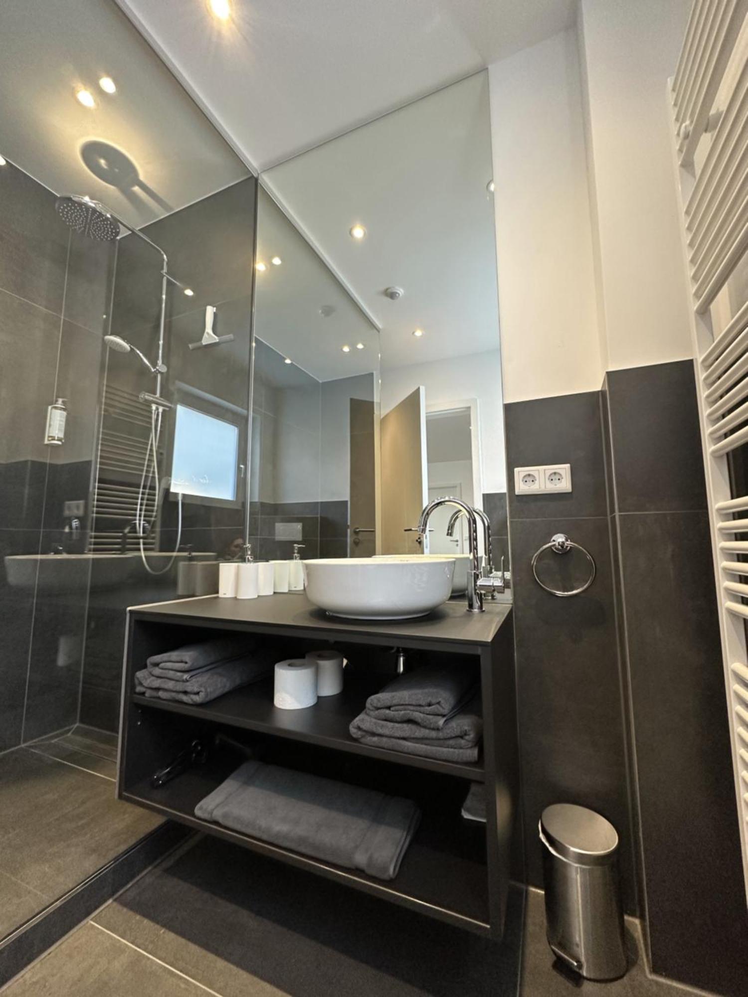 Ap 4 - Living Apartment *